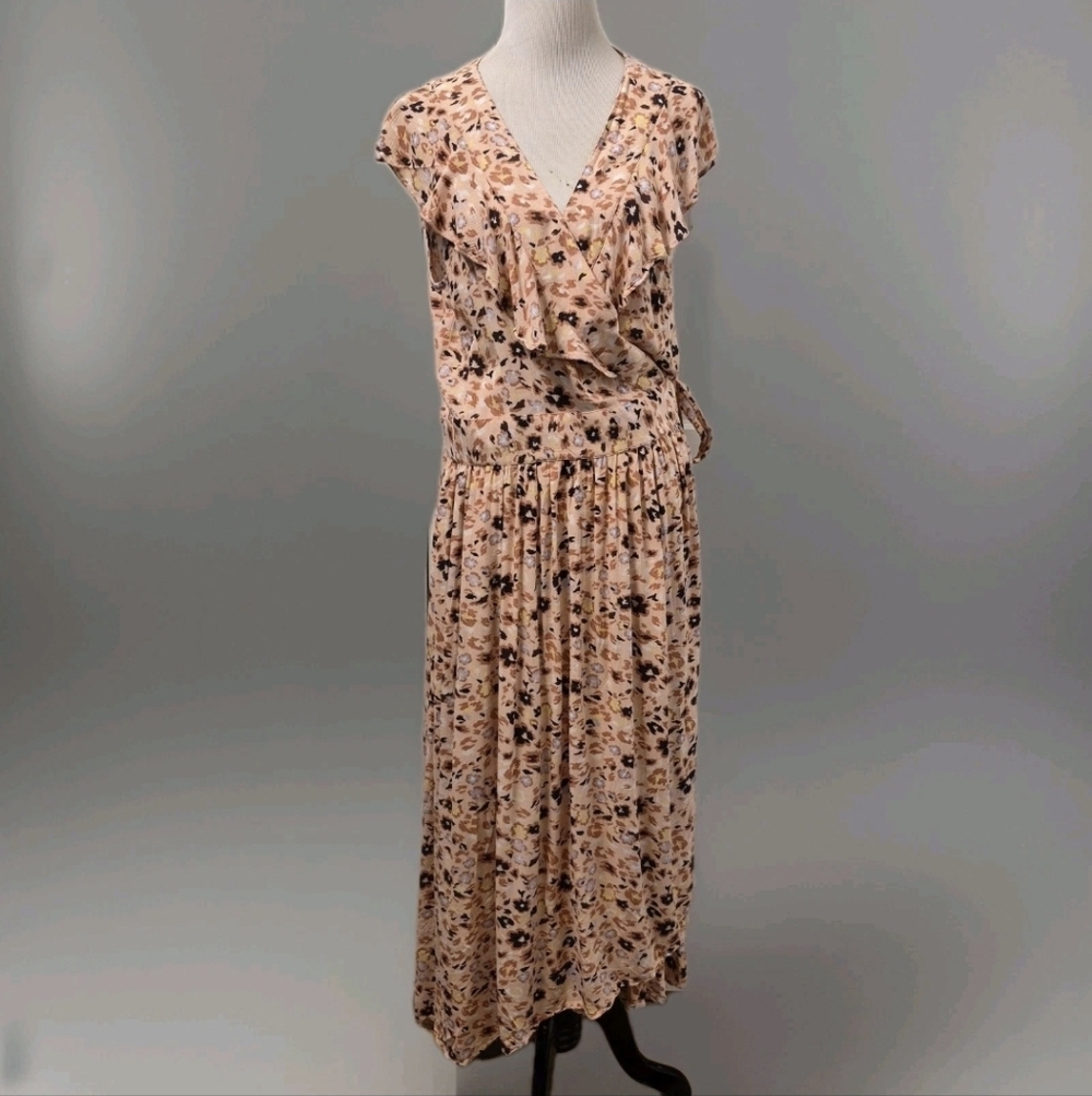 Sofia by Sofia Vergara Peach Floral Maxi Dress